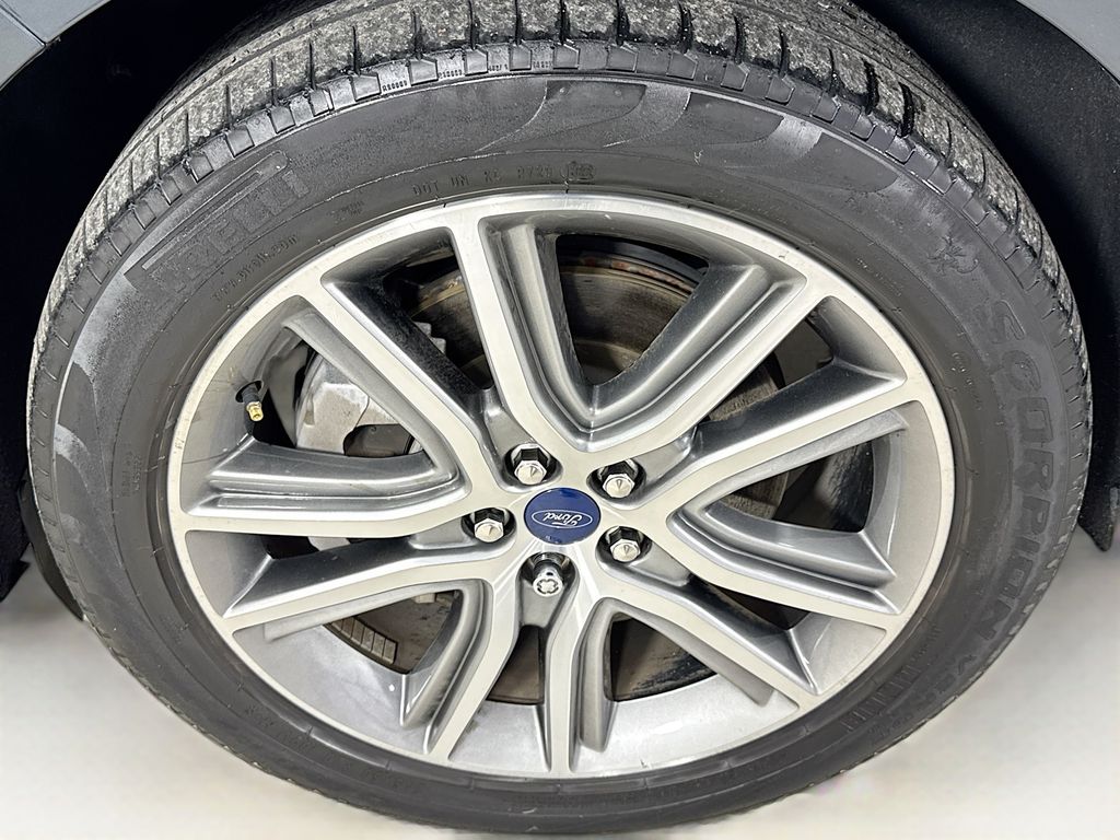 Used Car 2022 Ford Edge  Titanium For Sale Under $30,000 In Austin, Texas