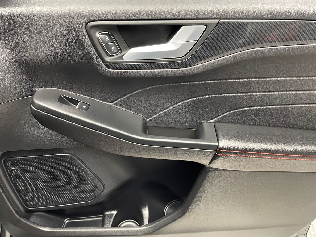 Thumbnail: 2025 Ford Escape - 15