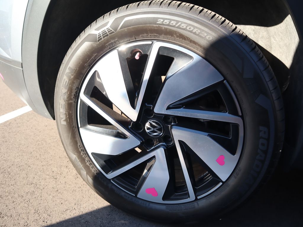 Thumbnail: 2024 Volkswagen Atlas - 17