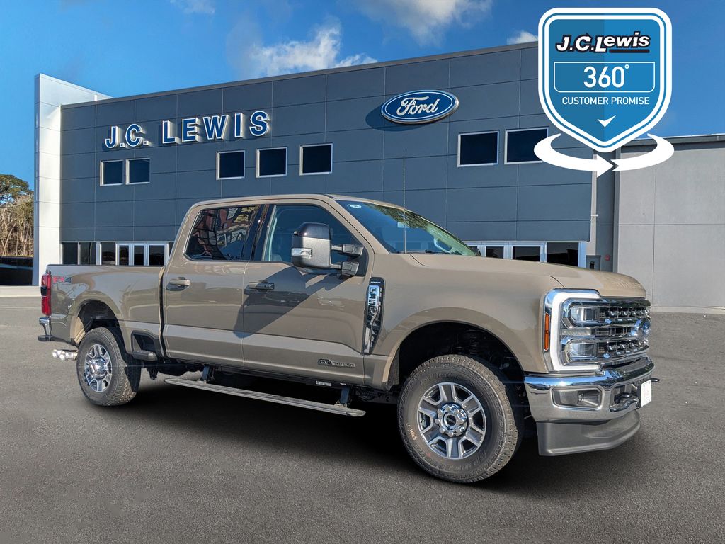 2026 Ford Super Duty F-350 SRW LARIAT