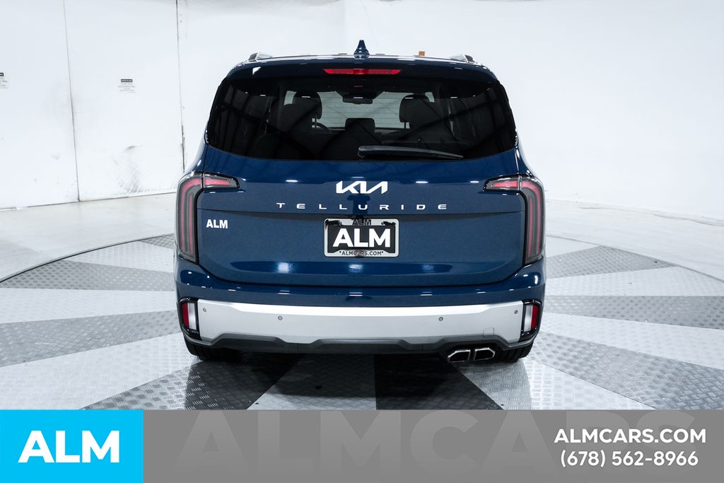 Used 2023 Black Kia EX image 5