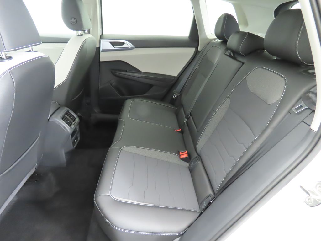 Thumbnail: 2025 Volkswagen Taos - 21