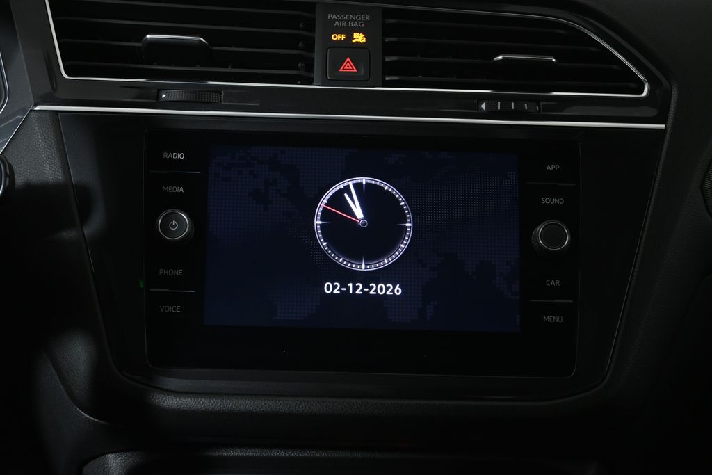 Thumbnail: 2023 Volkswagen Tiguan - 23