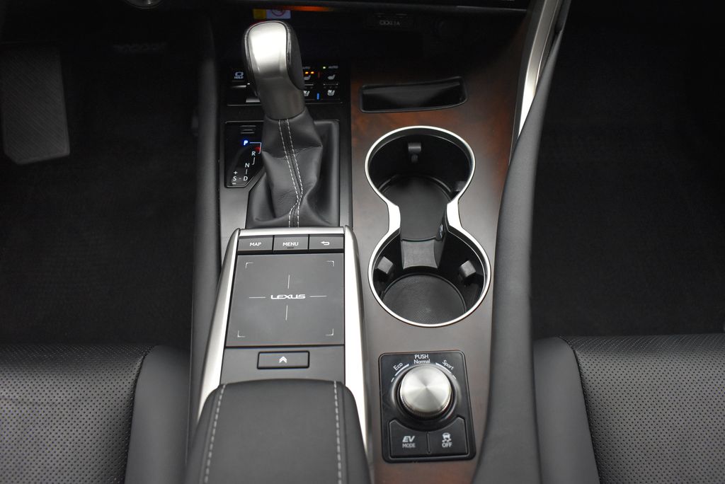 Thumbnail: 2022 Lexus RX - 31