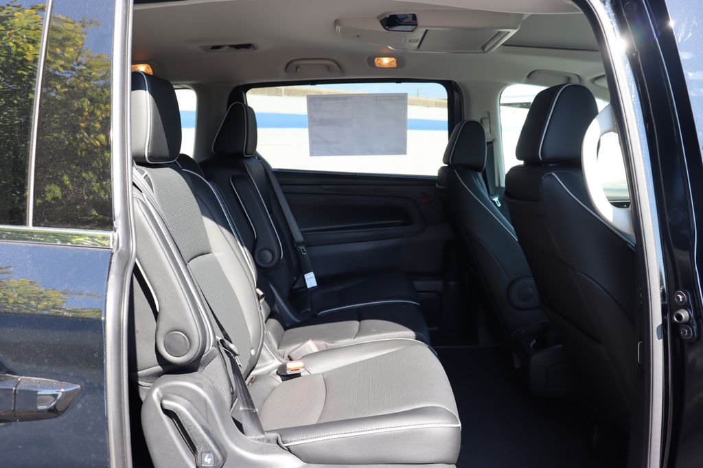 Thumbnail: 2026 Honda Odyssey - 15