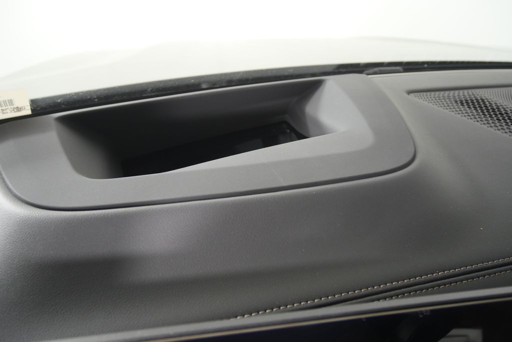 Thumbnail: 2026 BMW X7 - 21