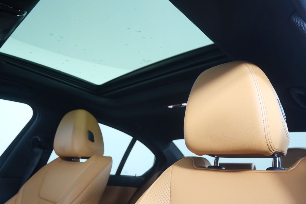 Thumbnail: 2023 BMW 3 Series - 11