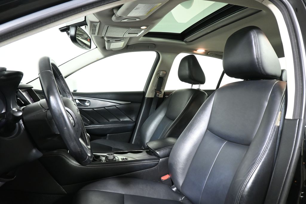 Thumbnail: 2016 INFINITI Q50 - 15