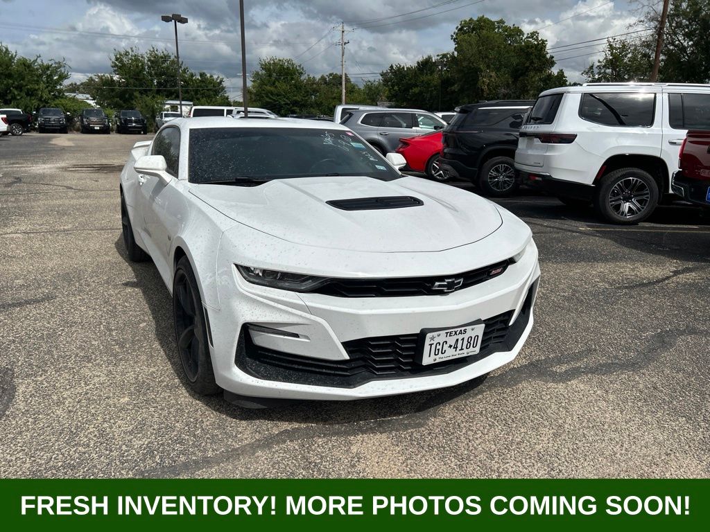 Summit White 2023 Chevrolet Camaro Coupe Rear-Wheel Drive Automatic
