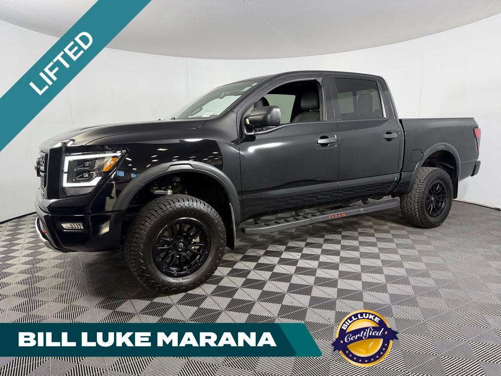 2023 Nissan Titan PRO-4X Crew Cab 4WD
