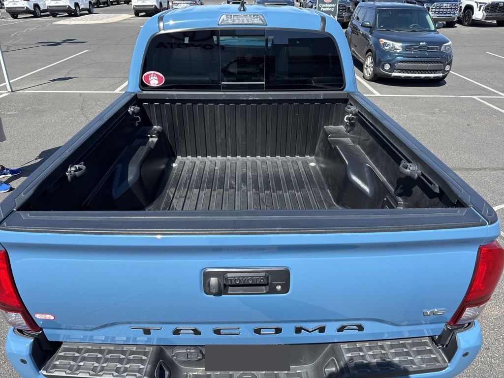 Thumbnail: 2019 Toyota Tacoma - 14
