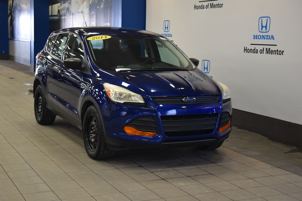 2014 Ford Escape S 9