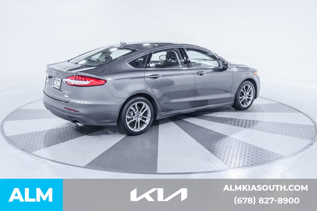 2020 Ford Fusion SEL photo 10