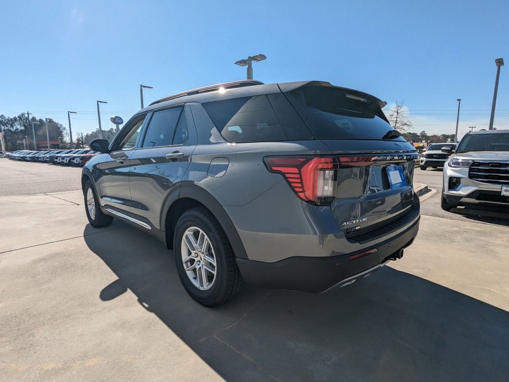 2025 Ford Explorer Active