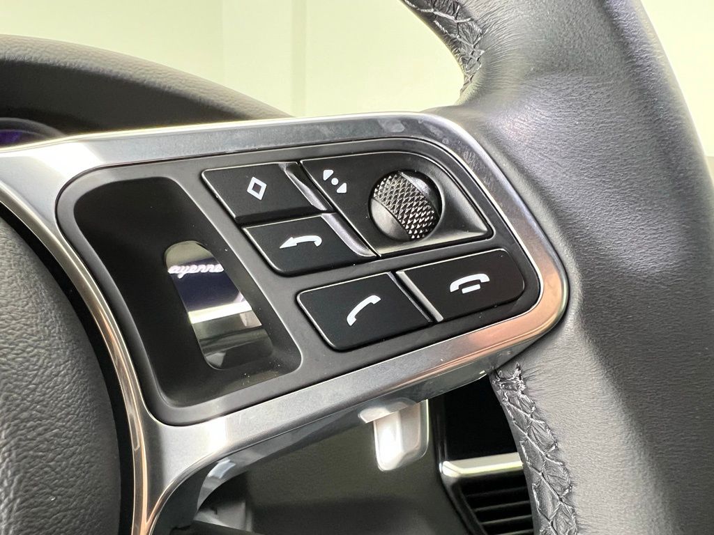 Thumbnail: 2022 Porsche  - 8