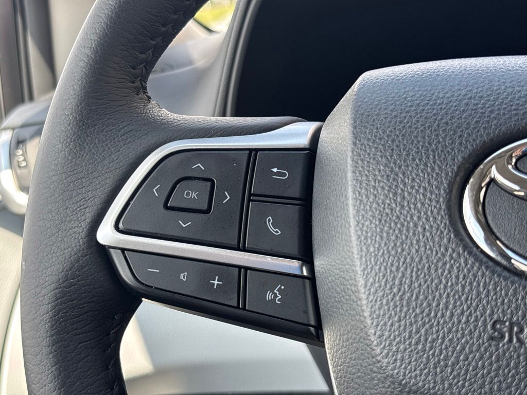 Used 2026 Toyota Sienna Van