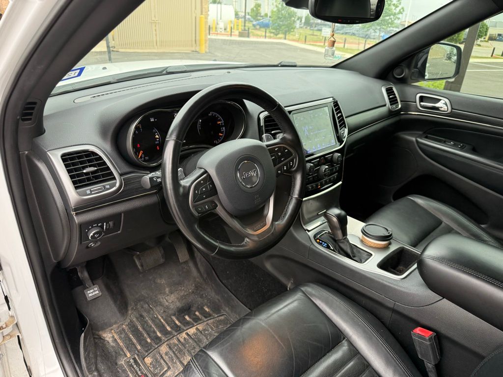 Thumbnail: 2020 Jeep Grand Cherokee - 7