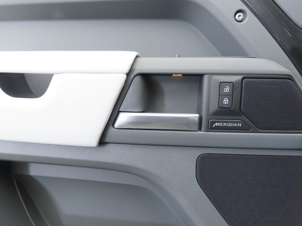 Thumbnail: 2026 Land Rover Defender - 25