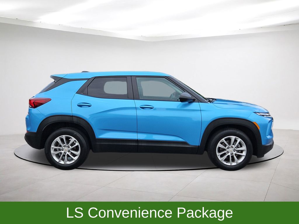 2025 Chevrolet TrailBlazer LS Blue at Bob Mills Chevrolet