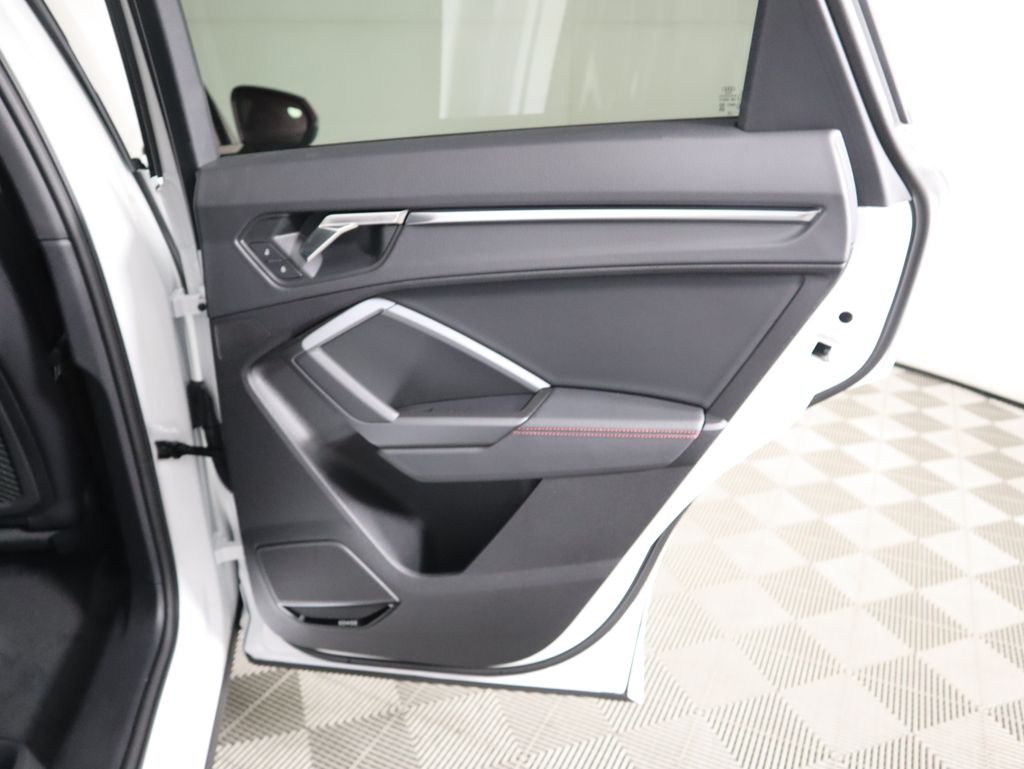 Thumbnail: 2025 Audi Q3 - 29