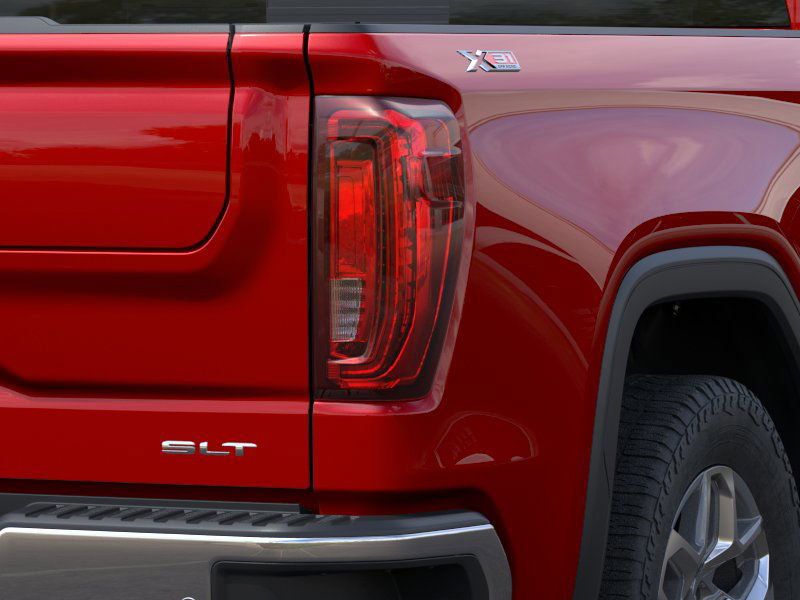 2025 GMC Sierra 1500 SLT 11