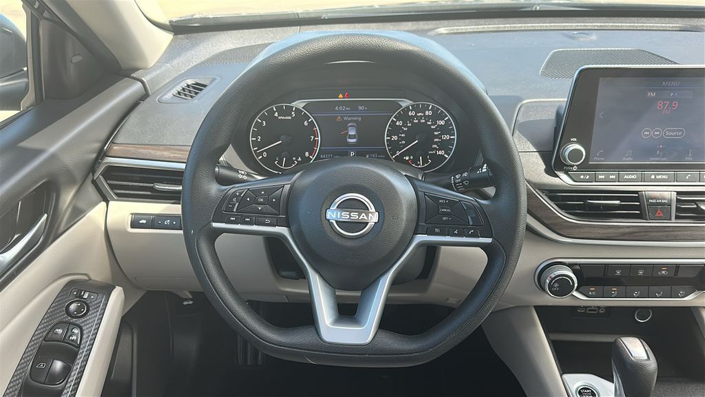 2025 Nissan Altima 2.5 SV Black at Durrett Motor Company