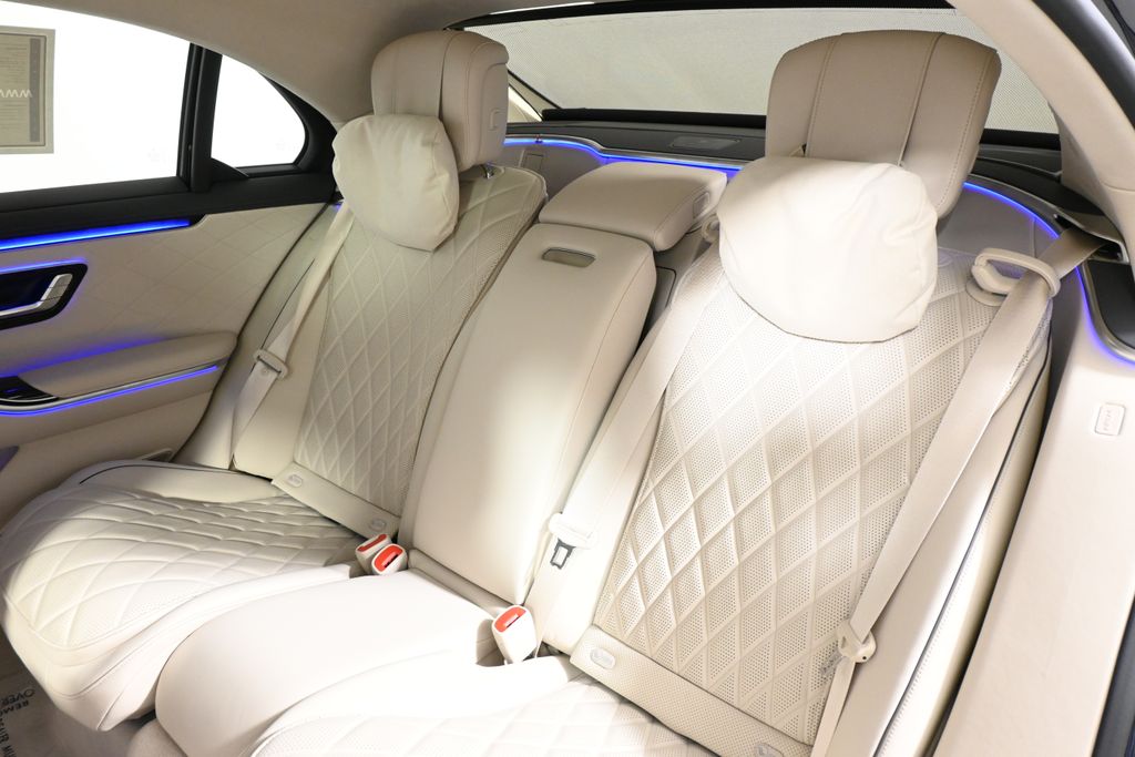 Thumbnail: 2025 Mercedes-Benz S-Class - 4