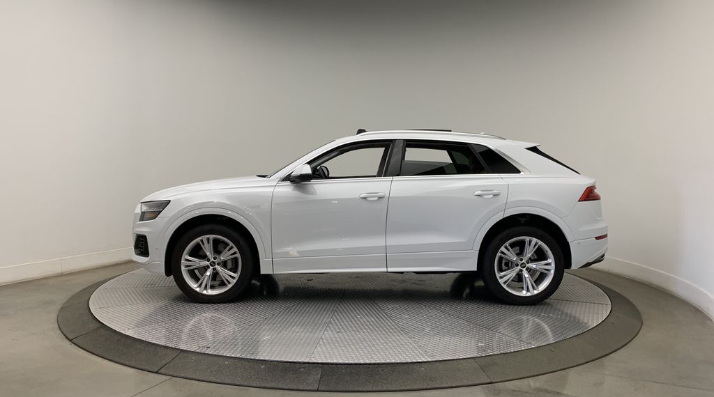 2023 Audi Q8 Premium Plus 5