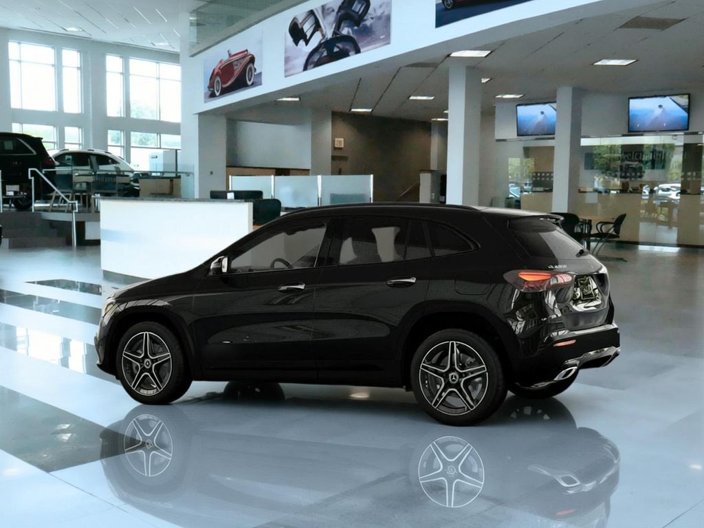 Thumbnail: 2026 Mercedes-Benz GLA - 30