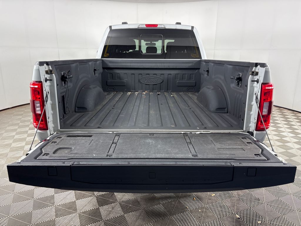 Certified Used 2023  Ford XL image 10