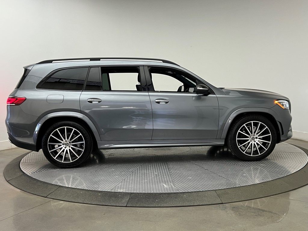 Thumbnail: 2022 Mercedes-Benz GLS - 6