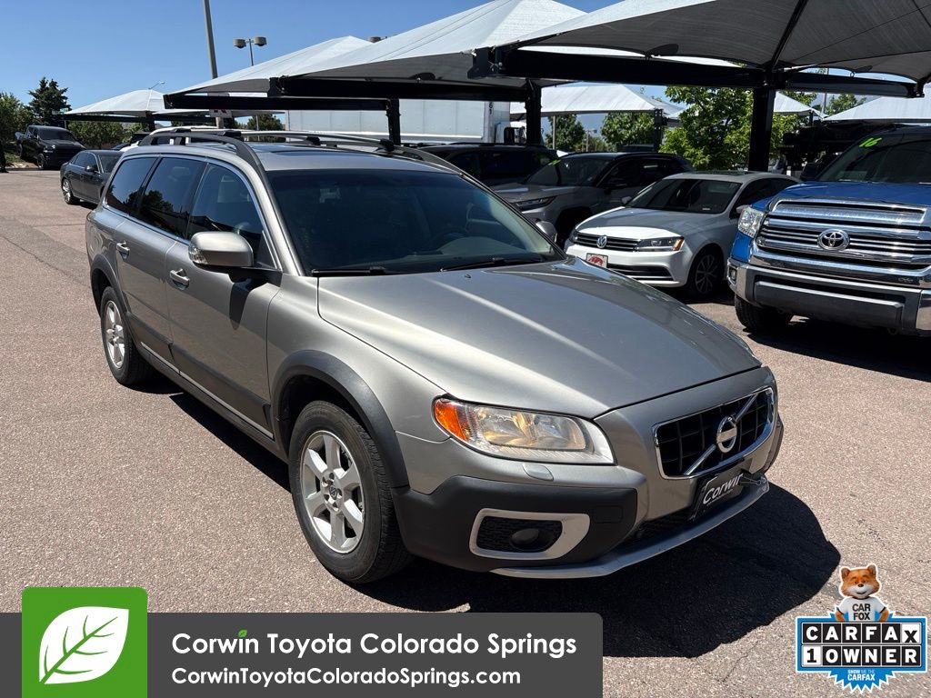 Premium Electric Silver Metallic 2011 Volvo XC70 3.2 AWD Wagon All-Wheel Drive 6-Speed Automatic
