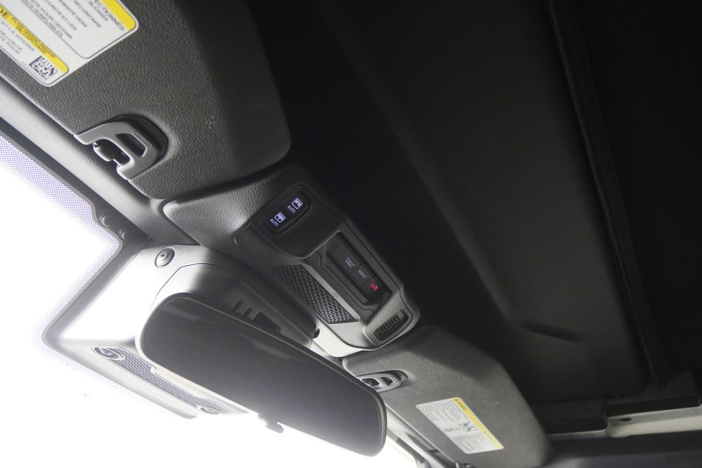 Thumbnail: 2024 Jeep Wrangler - 21