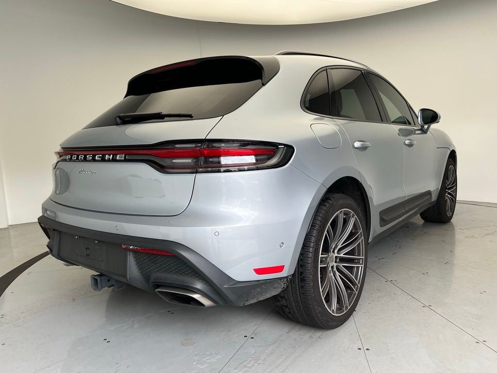 Thumbnail: 2024 Porsche Macan - 23