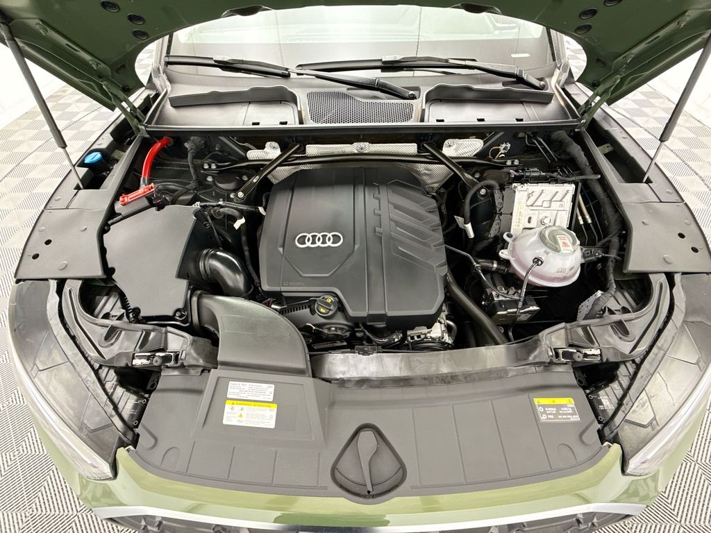 Thumbnail: 2025 Audi Q5 - 28