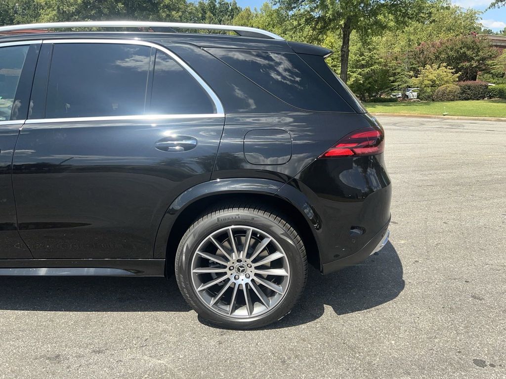 2025 Mercedes-Benz GLE GLE 450e 21