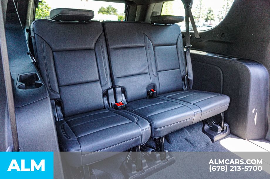 Used 2025 Gray Chevrolet Z71 image 23