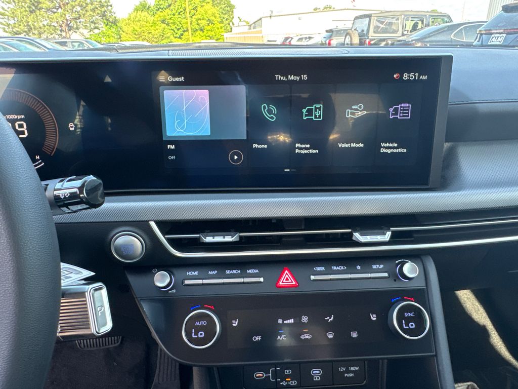 2025 Hyundai Sonata SEL photo 17
