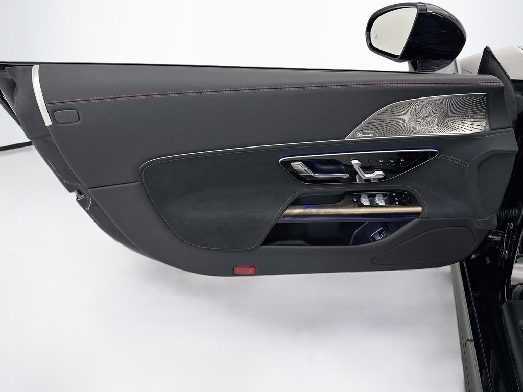 Thumbnail: 2027 Mercedes-Benz SL-Class - 23