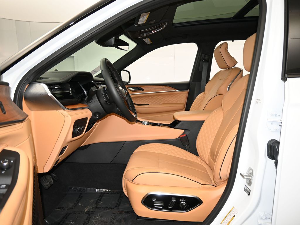 New 2025 Bright White Clearcoat Jeep Summit image 14