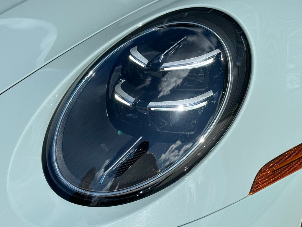 Thumbnail: 2026 Porsche 911 - 14