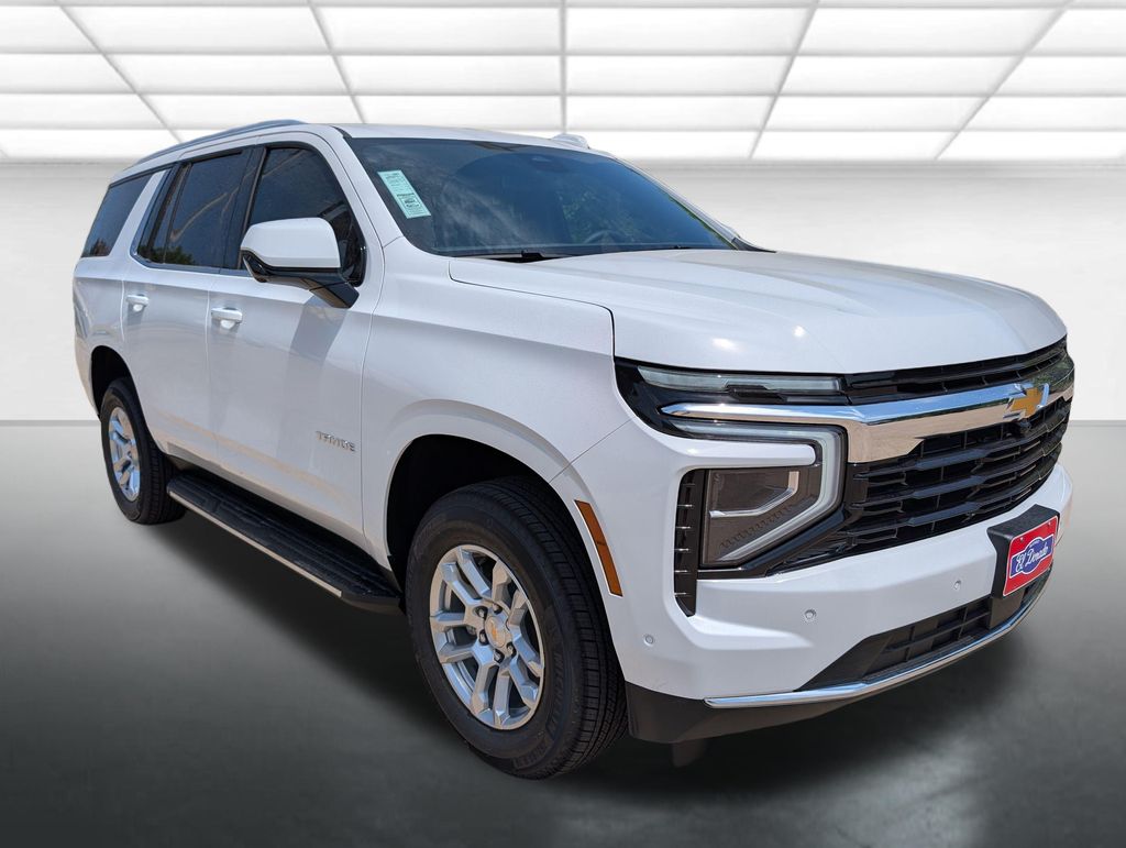 Summit White 2026 Chevrolet Tahoe SUV / Crossover 4X2