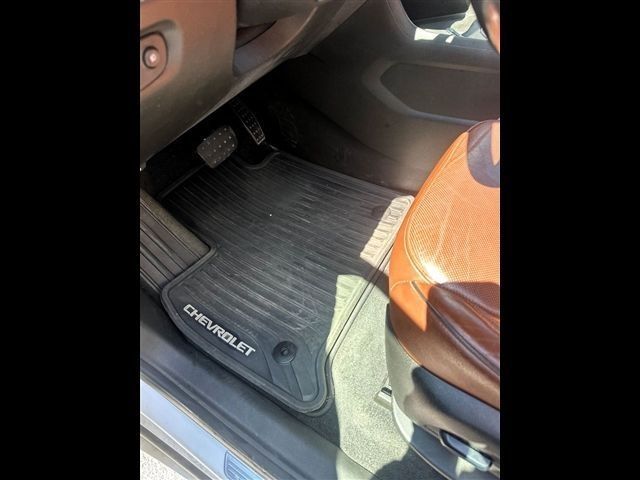 White (Iridescent Pearl Tricoat) 2019 Chevrolet Traverse High Country AWD SUV / Crossover Four-Wheel Drive 9-Speed Automatic