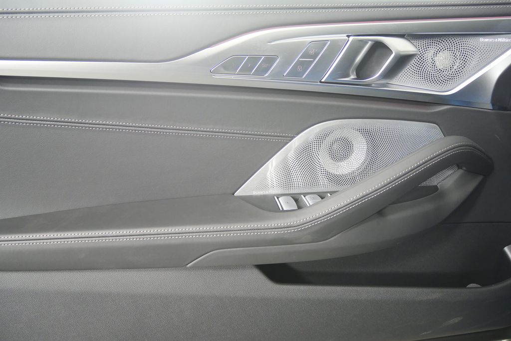 Thumbnail: 2026 BMW 8 Series - 9