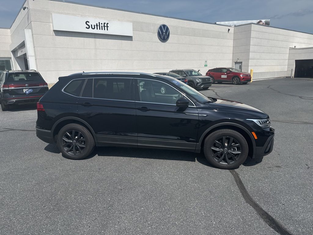 2024 Volkswagen Tiguan 2.0T SE Black at Sutliff Volkswagen