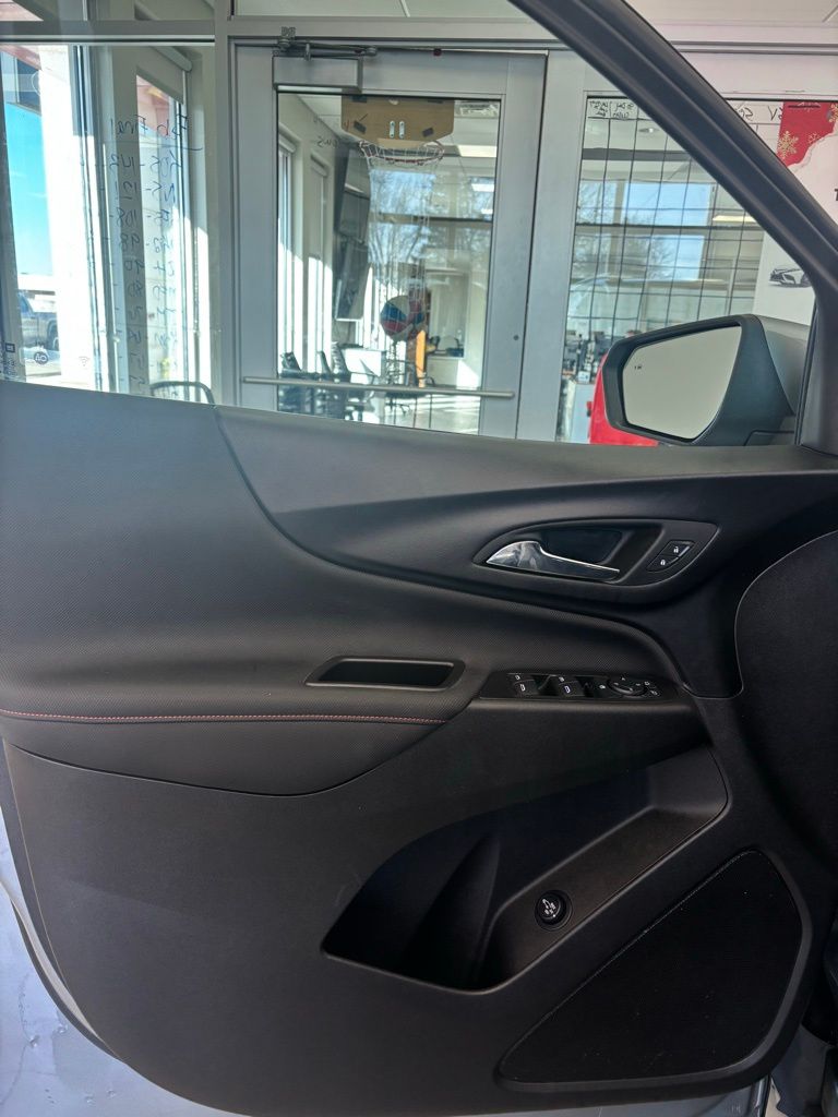 Used 2024 Chevrolet Equinox SUV