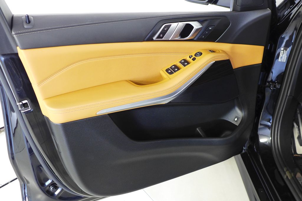 Thumbnail: 2024 BMW X5 - 11