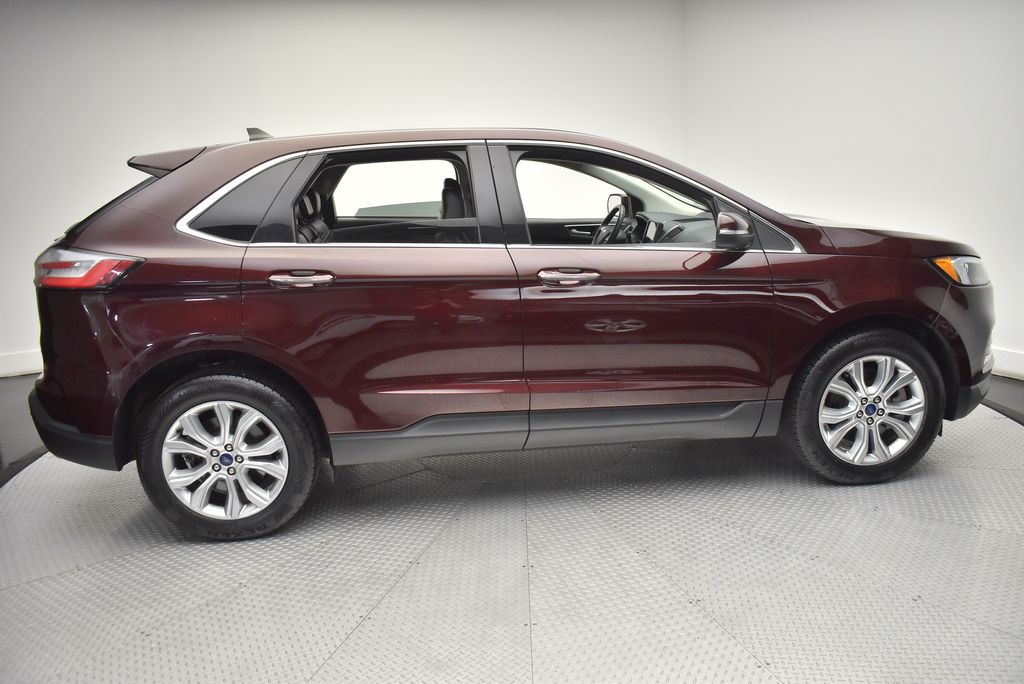 Thumbnail: 2022 Ford Edge - 4