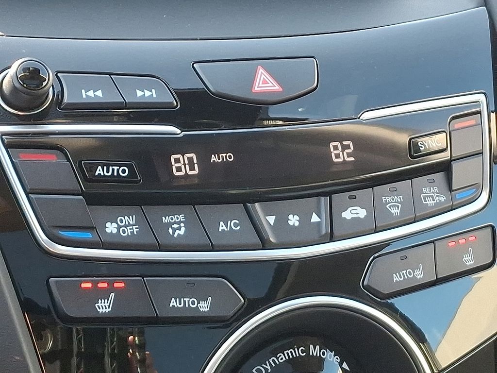 Thumbnail: 2025 Acura RDX - 17