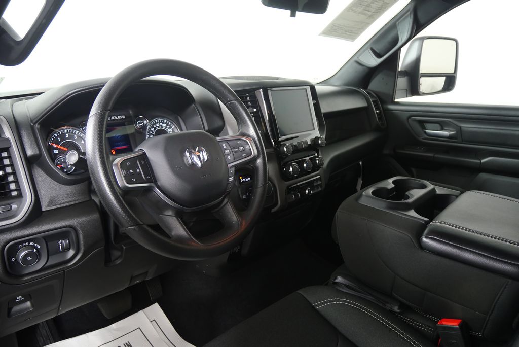 Thumbnail: 2025 RAM 1500 - 16